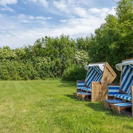 The Old Barn Lena Daire Tumlauer Koog